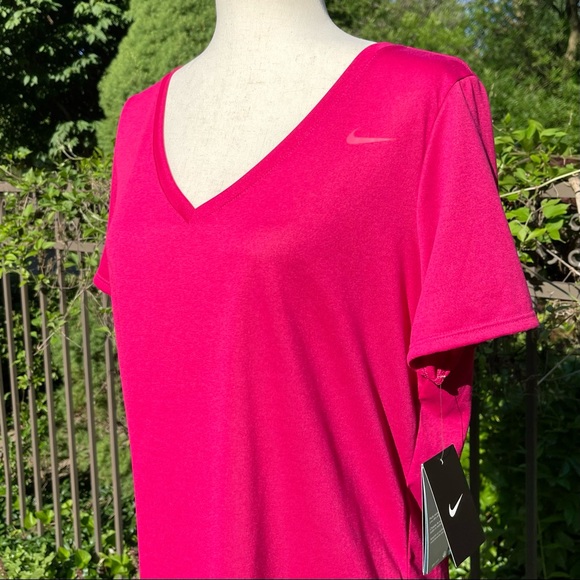 Nike Dri-FIT Legend 2.0 Athletic Cut V-Neck Training Swoosh Logo Tee - Picture 13 of 16